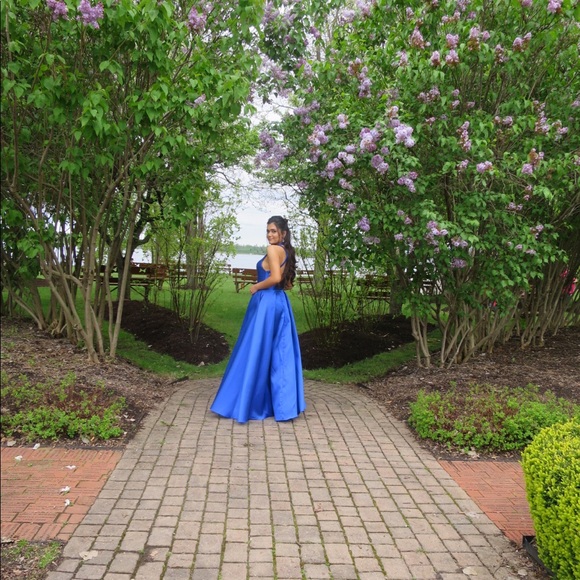 Prom dress - Picture 4 of 4